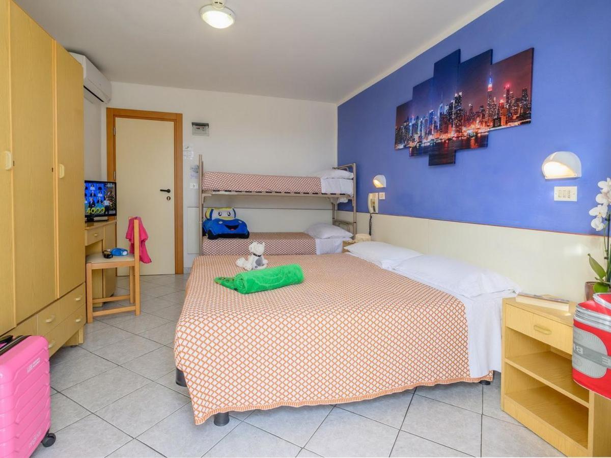 Hotel City Мисано Адриатико Екстериор снимка