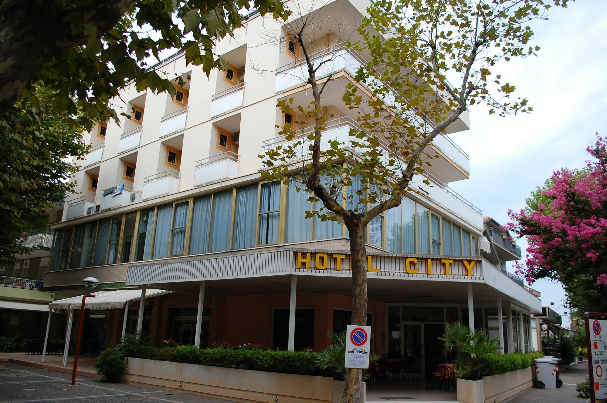 Hotel City Мисано Адриатико Екстериор снимка
